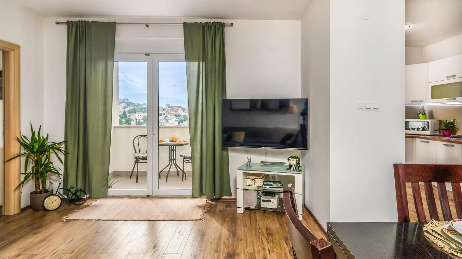 2 Bedroom Gorgeous Apartment In Novi Vinodolski Croatia