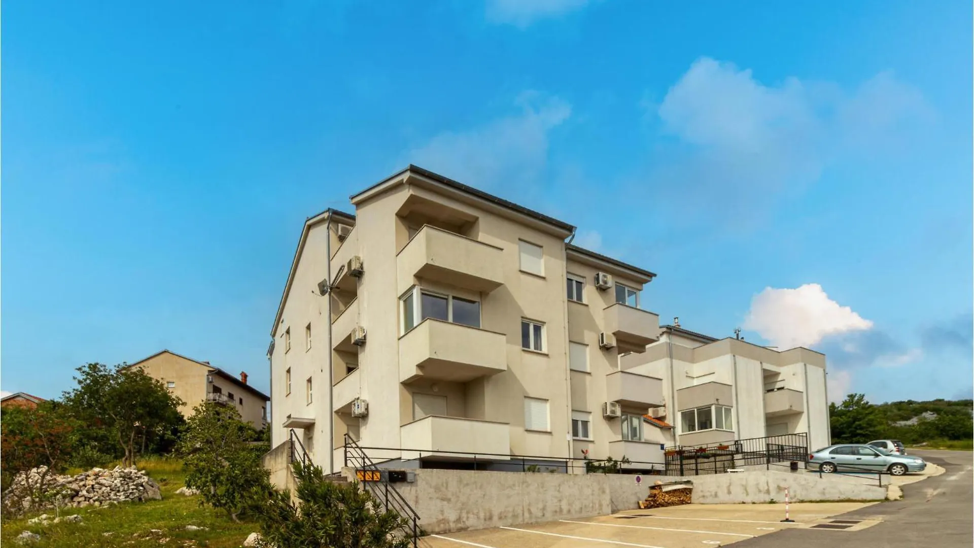 2 Bedroom Gorgeous Apartment In Novi Vinodolski